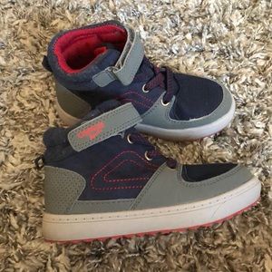Toddler Boy Hi-Tops for Fall/Winter. Like New